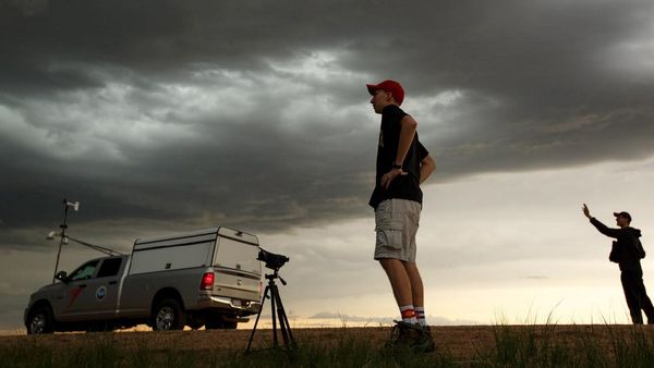 Foto: Para Pemburu Badai