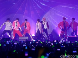 Lihat Aksi Doyoung dan Haechun NCT 127 Cover Lagu Cinta Luar Biasa