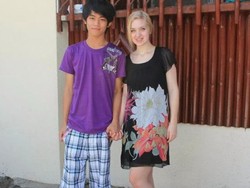 Kisah Cinta Pasangan Beda Negara Ini Viral, Jadi Pelajaran Untuk yang LDR