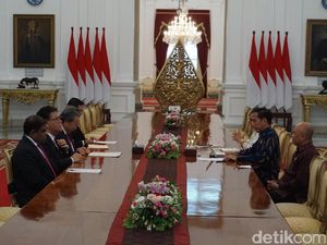 Bertemu Jokowi, Menlu Malaysia Bahas 9 Perbatasan di Kalimantan