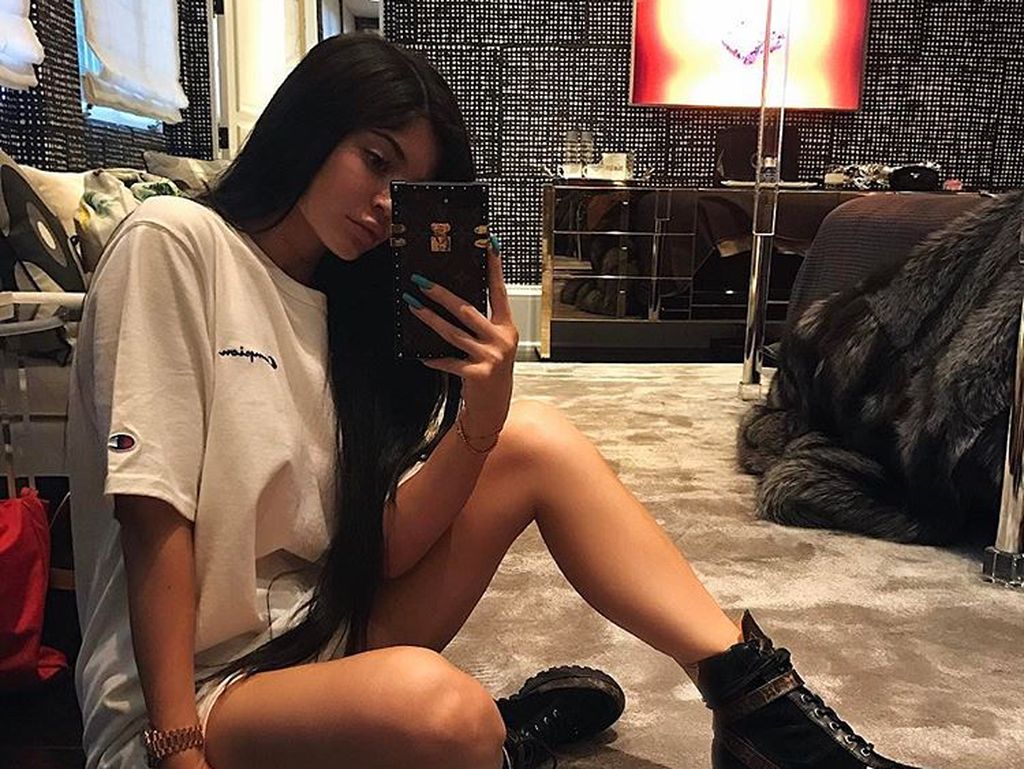 Kylie Dikabarkan Hamil, Caitlyn Jenner Kecewa Kylie Dikabarkan Hamil, Caitlyn Jenner Kecewa