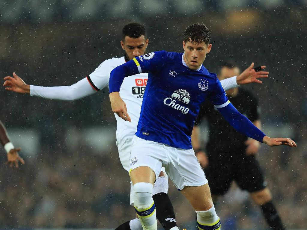 Tak Ada Penawar, Barkley Mungkin Tetap di Everton Tak Ada Penawar, Barkley Mungkin Tetap di Everton