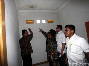 Foto: Pansus Angket KPK Cek Safe House di Depok