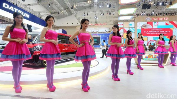 Foto: Bidadari-Bidadari GIIAS Bikin Cowok Klepek-klepek