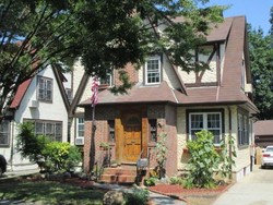 Di Rumah Ini Trump Kecil Dibesarkan