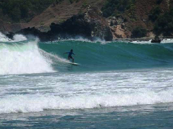 Surfer Dunia Siap Dimanjakan dengan Kompetisi Hello Pacitan Pro