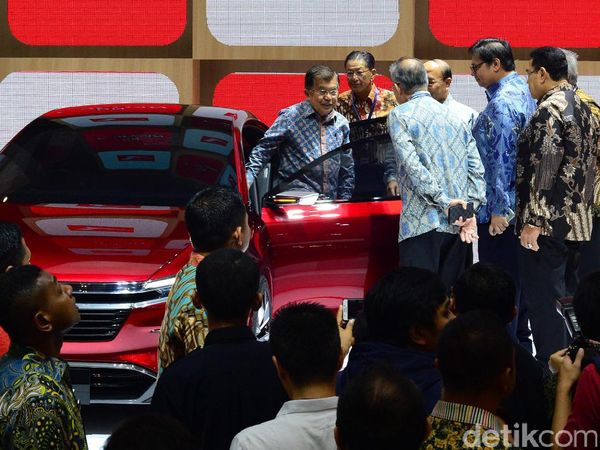 Wapres JK Tinjau Pameran GIIAS