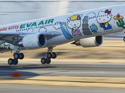 Foto: Kamu yang Suka Hello Kitty Harus Naik Pesawat Ini