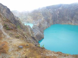 1 Gunung 3 Kawah, Ini di Indonesia