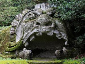 Foto: Taman Monster di Italia