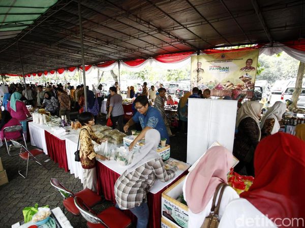 Bazar Pangan Lokal di Kementan