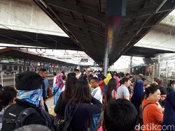 Sempat Alami Gangguan di Tanah Abang, KRL Lintas Serpong Kini Normal