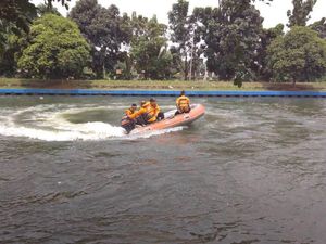 Terseret Arus, Ruslianto Tenggelam di Kalimalang Bekasi