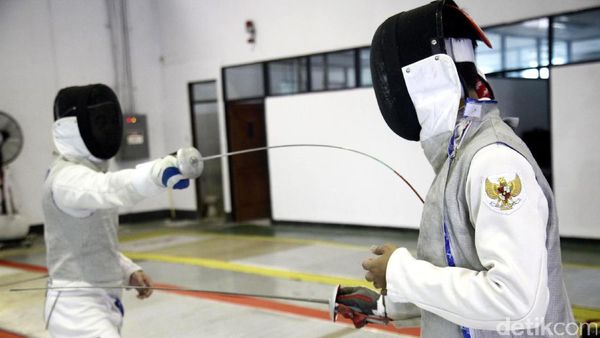 Tim Anggar Kejar Target Emas