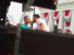 Gaya Giring Nidji Rayu Jokowi untuk Nyanyi Bareng