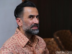 Jeremy Thomas Ingin Babat Brewok Jika Sabrina Tembus 2 juta Penonton