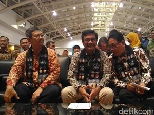 Djarot Hadiri Acara Penghargaan ke Sekolah Peraih UNBK Terbaik 2017