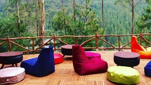 Kalau Lagi di Bandung, Bisa Ngopi dan Nikmati Pemandangan Indah di 8 Kafe Ini