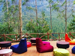 Kalau Lagi di Bandung, Bisa Ngopi dan Nikmati Pemandangan Indah di 8 Kafe Ini