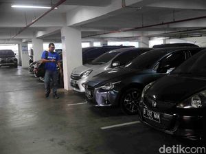 Viral Pengendara Xpander Ngamuk ke Petugas Parkir karena Karcis Hilang