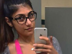 Permintaan Mia Khalifa di Twitter Bikin Heboh