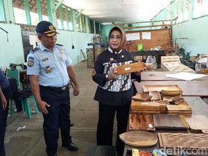Kemenkum HAM Jatim akan Sanksi Petugas Lapas yang Tersangkut Narkoba Kemenkum HAM Jatim akan Sanksi Petugas Lapas yang Tersangkut Narkoba