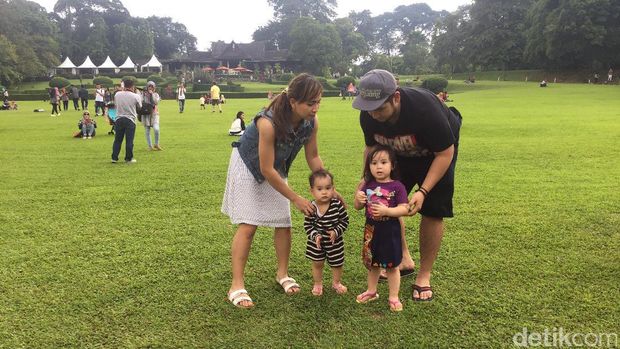 6 Cara Latih Anak Menghargai Perbedaan dan Berpikiran Terbuka