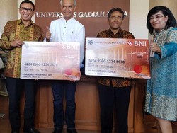 Gandeng Himbara, UGM Terbitkan Kartu GAMA Co-Brand