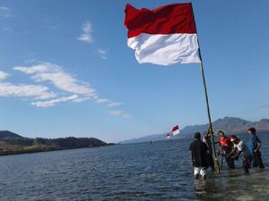 Saat 1.000 Bendera Merah Putih Berkibar di Perbatasan RI-Timor Leste
