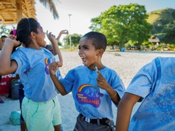 Rayakan Kemerdekaan, Agoda Wujudkan Mimpi Anak-anak Indonesia Timur