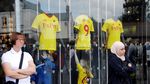 Watford Unggul, Liverpool Unggul... Ujung-ujungnya Tak Ada yang Menang