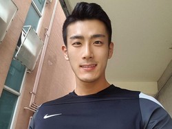 Wajah Tampan dan Badan Berotot, Inikah Guru SD Paling Seksi?