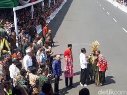 Perintah Jokowi untuk Jember Fashion Carnaval
