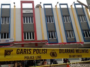 Pasar Sako Mandiri Disegel, Pengelola: Tak Ada Pemberitahuan Pasar Sako Mandiri Disegel, Pengelola: Tak Ada Pemberitahuan