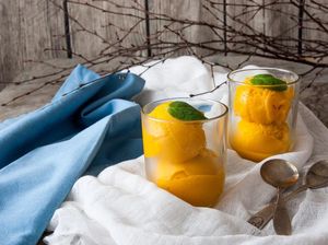 Pecinta Mangga? Di Sini Ada Es Krim Mangga yang Bikin Ketagihan!