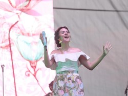 Dukung Raisa Temani Isyana Jadi Nominasi MTV EMA 2017