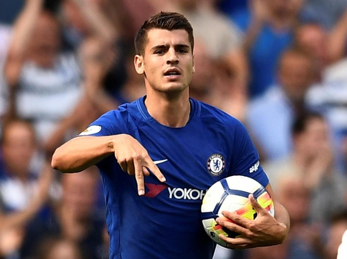 Football Soccer - Premier League - Chelsea vs Burnley - London, Britain - August 12, 2017   Chelsea’s Alvaro Morata celebrates scoring their first goal    REUTERS/Dylan Martinez  EDITORIAL USE ONLY. No use with unauthorized audio, video, data, fixture lists, club/league logos or 