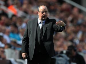 Carragher Percaya Benitez Takkan Lama di Newcastle