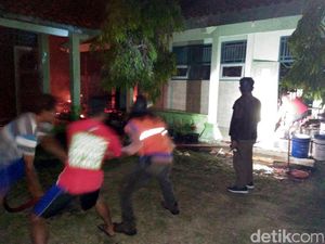MAN 2 Karanganyar Kebakaran, Tiga Ruangan Hangus MAN 2 Karanganyar Kebakaran, Tiga Ruangan Hangus