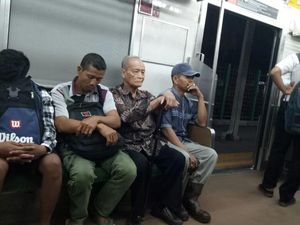 Pujian untuk Kesederhanaan Buya Syafii