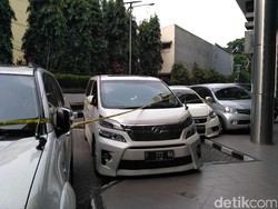 Polisi Sita Mobil Vellfire hingga Pajero Milik Bos First Travel