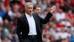 Senyum Dong, Mourinho