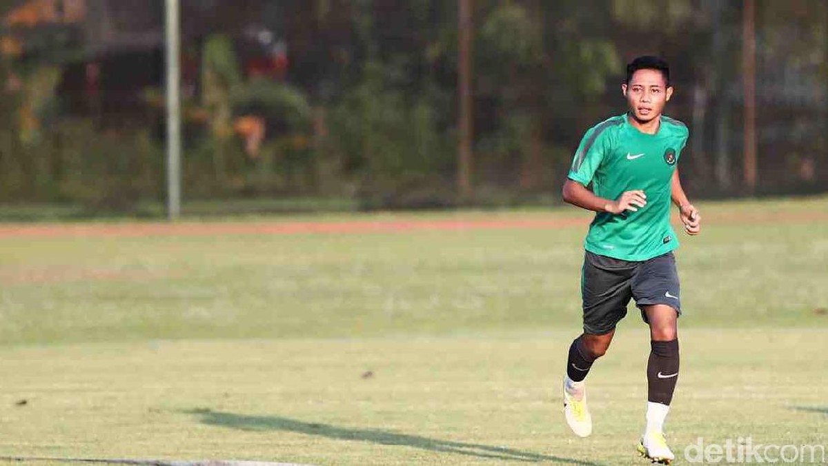 Evan Dimas selalu siap dipanggil Timnas. (Grandyos Zafna/detikSport)
