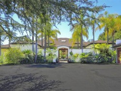 Foto: Bertamu ke Rumah Baru Adam Levine Seharga Rp 240 Miliar