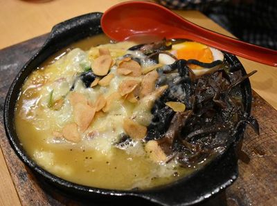 Pizza, Nasi Goreng hingga Ramen Serba Hitam Ini Bisa Jadi Ide Menu Makan Siang