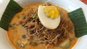 Aduh Enaknya, 7 Racikan Lontong Sayur Khas Nusantara Ini