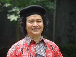 Eksklusif! Andrea Hirata Rilis Novel Terbaru di detikHOT