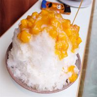 Kakigori rasa mangga. 