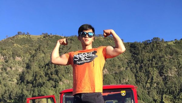 Foto-foto A Ju, Guru SMP Pengirim Chat Porno ke Siswi