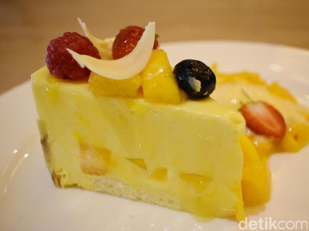 Lembut Manis, Mango Cheesecake Hingga Sagoo Mango Racikan 2 Chef Hotel